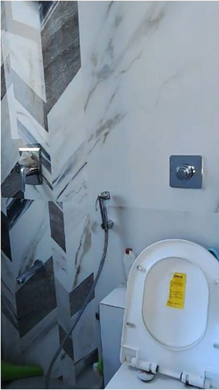 Bathroom, pardis-sai-shraddha 1 Bedroom 520 Sq.Ft. Apartment In Chembur Mumbai 10158496