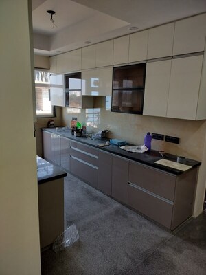 Kitchen in 2 BHK Builder Floor at Sector 33 – for Rent