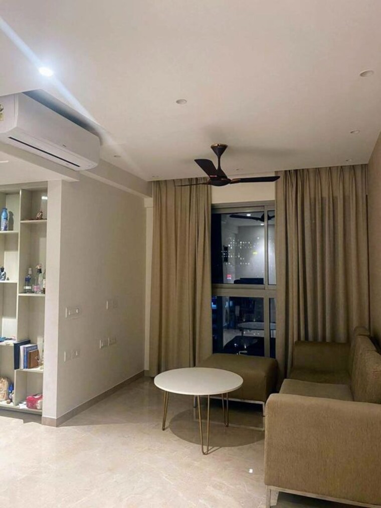 Living Room, hiranandani-gardens 1 Bedroom 380 Sq.Ft. Apartment In Powai Mumbai 10158525