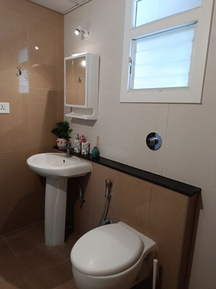 Bathroom, purva-palm-beach 2.5 Bedroom 1486 Sq.Ft. Apartment In Hennur Road Bangalore 10158623