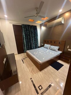 3 BHK + Pooja Room Apartment For Rent in Sector 5