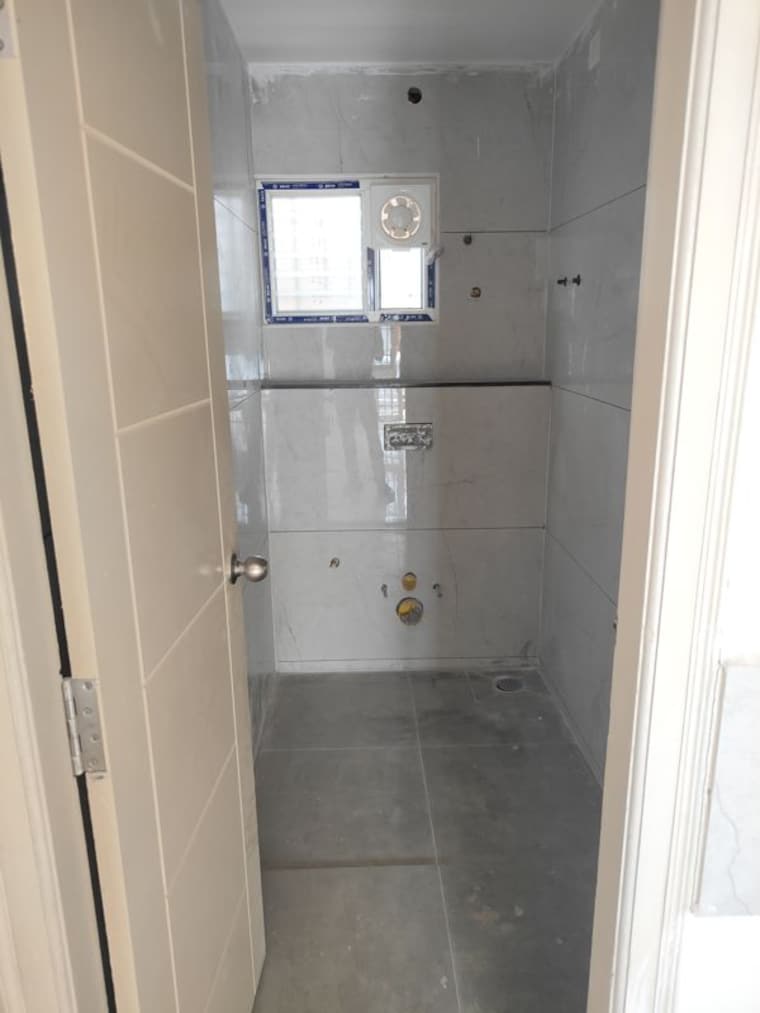 Bathroom, lb shastri nagar 3 Bedroom 1400 Sq.Ft. Apartment In Lb Shastri Nagar Bangalore 10158653