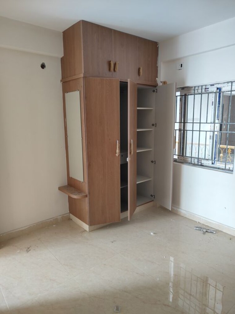 Room, lb shastri nagar 3 Bedroom 1400 Sq.Ft. Apartment In Lb Shastri Nagar Bangalore 10158653