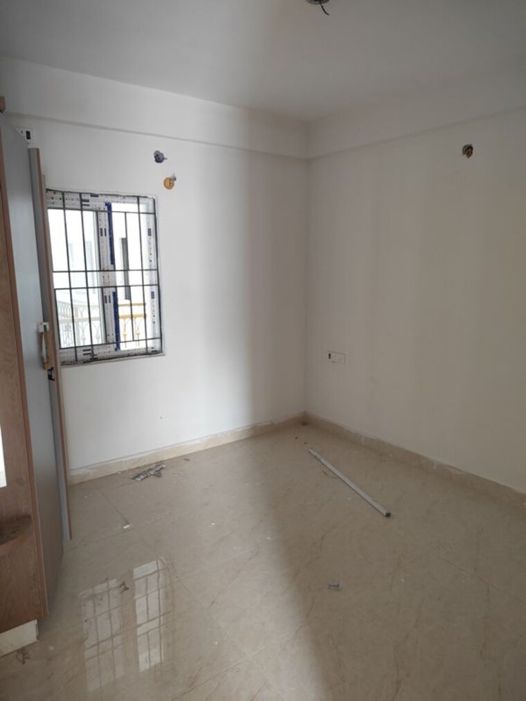 Room, lb shastri nagar 3 Bedroom 1400 Sq.Ft. Apartment In Lb Shastri Nagar Bangalore 10158653
