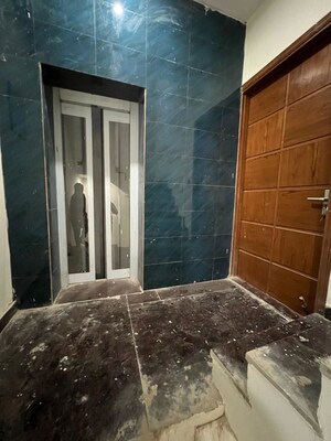 Room in 3 BHK Builder Floor at BPTP District Faridabad, Sector 81 – for Sale