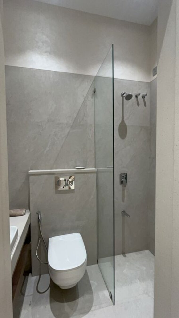 Bathroom, mira road 2 Bedroom 688 Sq.Ft. Apartment In Mira Road Thane 10158666