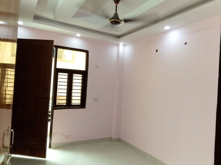 Room, dwarka mor 2 Bedroom 750 Sq.Ft. Builder Floor In Dwarka Mor Delhi 10158817