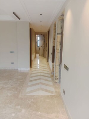 Building Lobby in 4 BHK Apartment at M3M Latitude, Sector 65 – for Sale