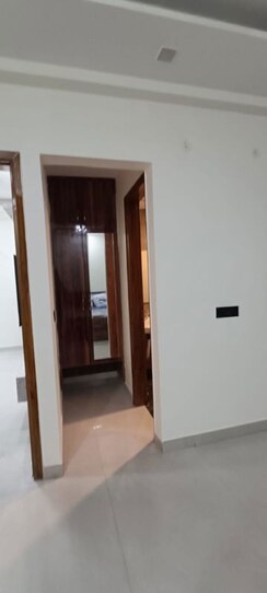 4 BHK + Servant Room Apartment For Sale in M3M Latitude