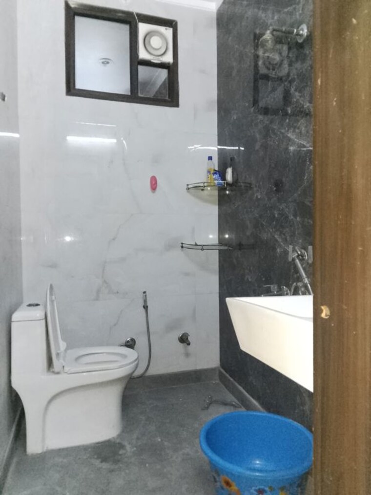 Bathroom, nawada 2 Bedroom 750 Sq.Ft. Builder Floor In Nawada Delhi 10159180