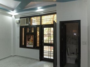 Room in 2 BHK Builder Floor at Nawada – for Rent