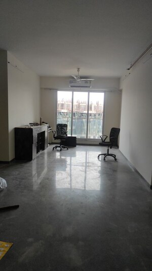 Living Room in 3.5 BHK Apartment at Raj Tattva, Kapur Bawdi – for Rent