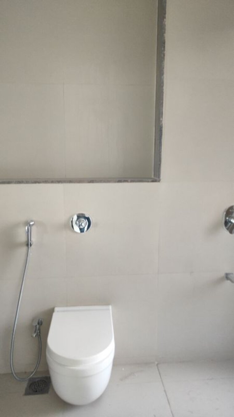 Bathroom, raj-tattva 3.5 Bedroom 1460 Sq.Ft. Apartment In Kapur Bawdi Thane 10159193