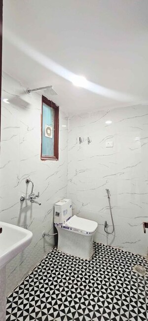 Bathroom in 1 BHK Builder Floor at Saket – for Rent