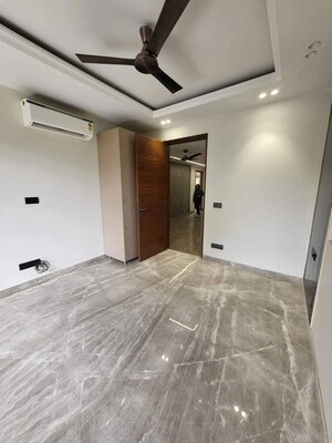 Room in 5 BHK Apartment at Adani Samsara, Sector 60 – for Sale