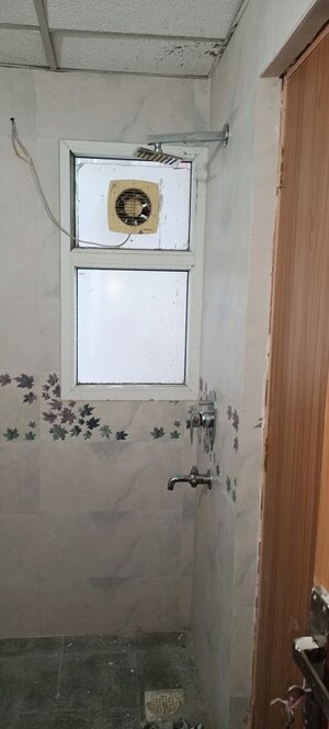 Bathroom in 2.5 BHK Apartment at Antriksh Golf View - II, Sector 78 – for Rent