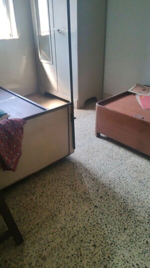 Bedroom in 2 BHK Apartment at Kurla East – for Rent