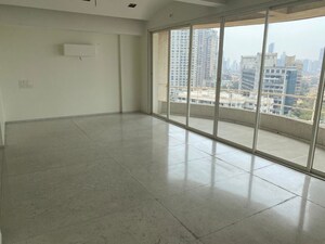 Room in 6 BHK Apartment at Veer Bhavan Malabar Hill, Malabar Hill – for Sale