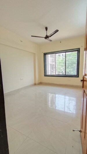 Room in 2 BHK Apartment at Raj Rudram Apartments, Goregaon East – for Rent