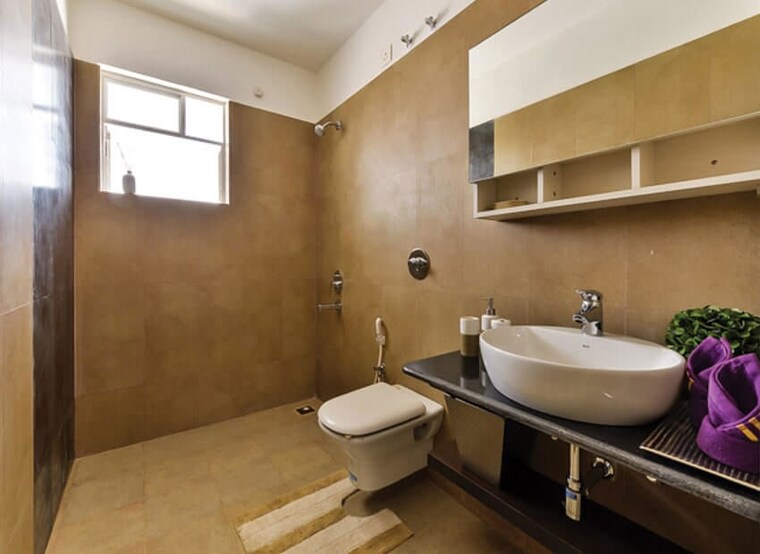 Bathroom, sector 27 3 Bedroom 4800 Sq.Ft. Builder Floor In Sector 27 Gurgaon 10159882