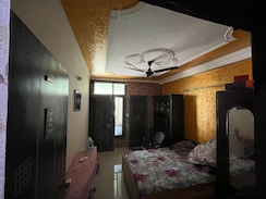 2 BHK Builder Floor For Sale in Chattarpur