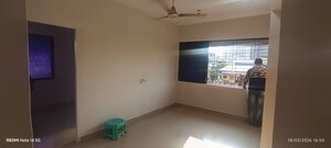 Room in 1 BHK Apartment at Solanki Plaza CHS, Louis Wadi – for Rent