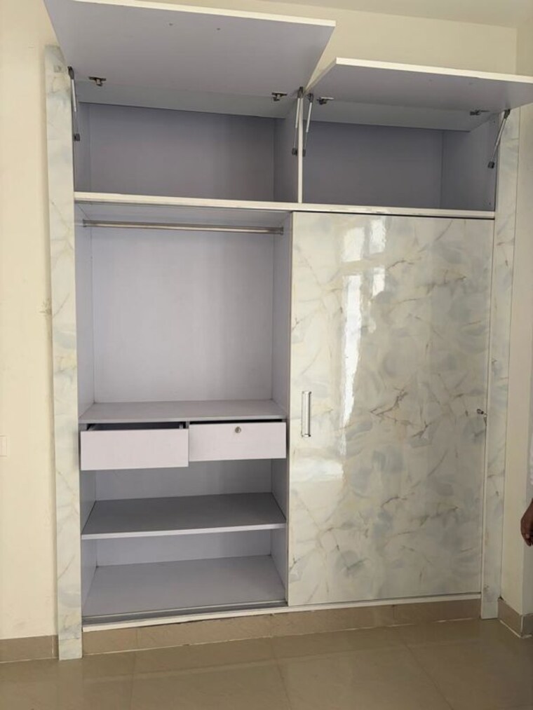 Bathroom, amrapali-heartbeat-city 3.5 Bedroom 2125 Sq.Ft. Apartment In Sector 107 Noida 10160181