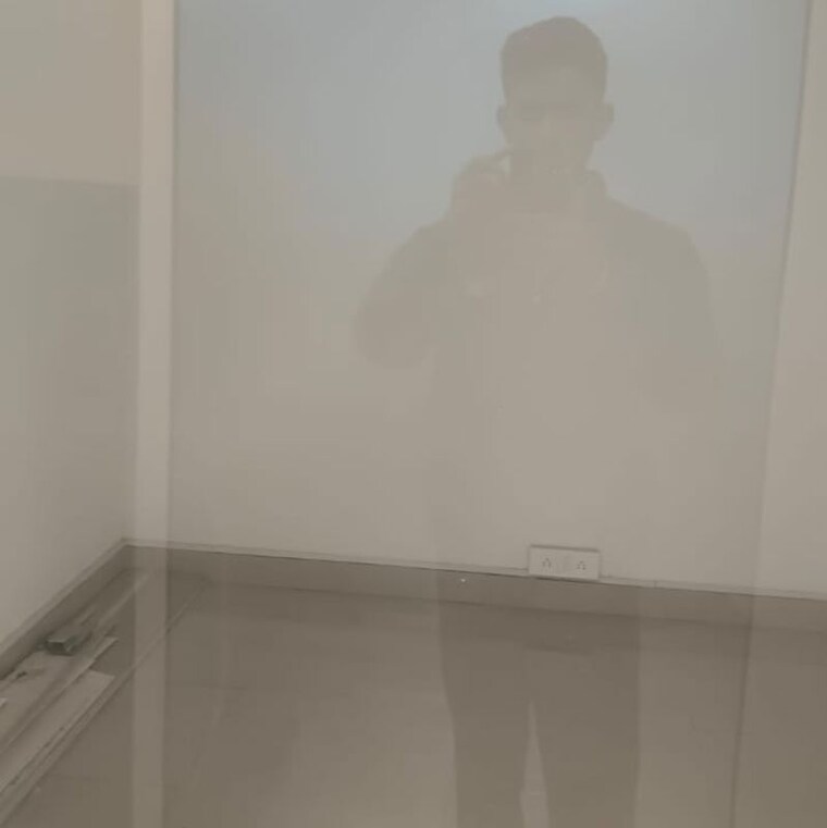 Room, gaur-city-mall Commercial Office Space 170 Sq.Ft. In Sector 4 Greater Noida Greater Noida 10160187