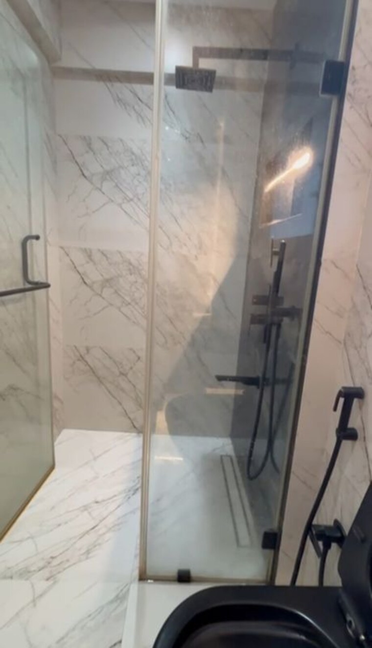 Bathroom, dosti-estates 2 Bedroom 900 Sq.Ft. Apartment In Wadala East Mumbai 10160205