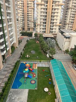 4 BHK + Servant Room Apartment For Sale in SS The Leaf