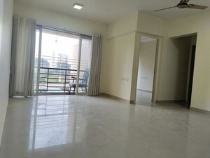 Room in 2 BHK Apartment at Thane West – for Rent