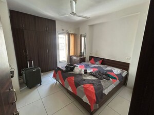 2 BHK Apartment For Rent in Thaltej
