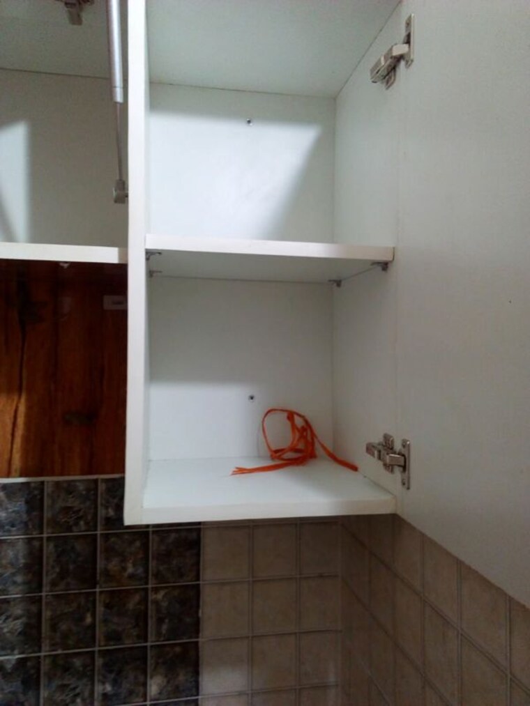 Bathroom, gaur-city-2-14th-avenue 3 Bedroom 1300 Sq.Ft. Apartment In Sector 16c Greater Noida Greater Noida 10160494