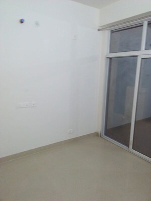 3 BHK Apartment For Rent in Gaur City 2 - 14th Avenue, Sector 16c Greater Noida