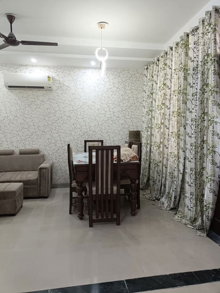 Living Room, ambala highway 3 Bedroom 1850 Sq.Ft. Apartment In Ambala Highway Zirakpur 10160528