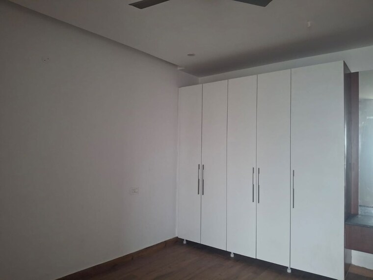 Room, aerocity 6+ Bedroom 300 Sq.Yd. Independent House In Aerocity Mohali 10160556