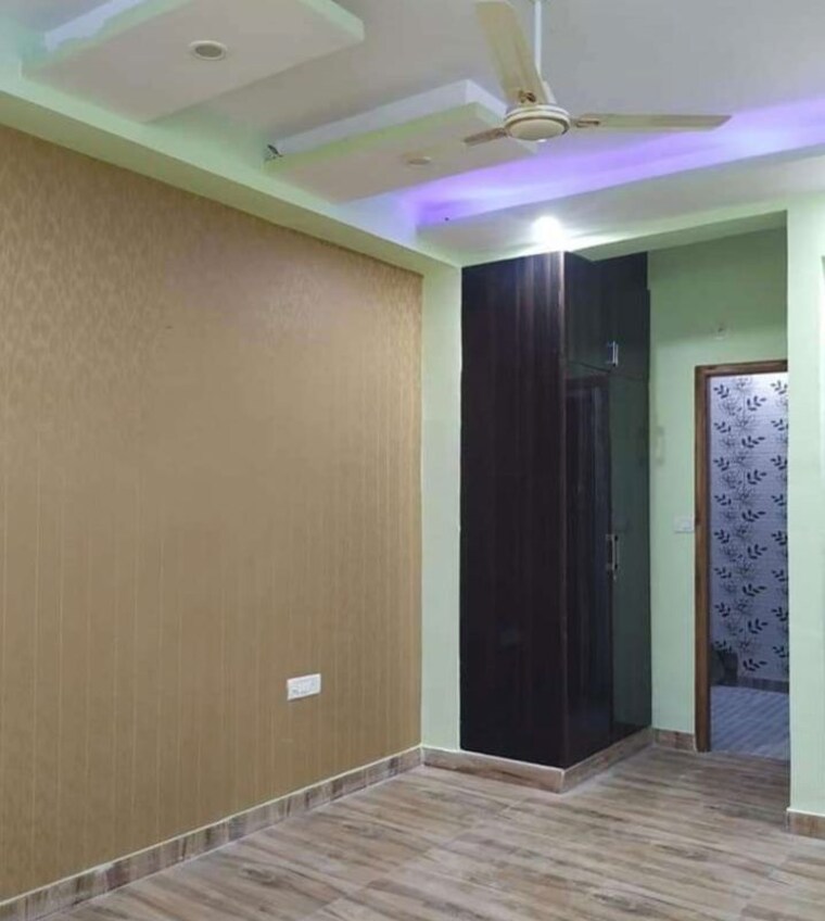 Room, vaishalis-prem-kunj 2 Bedroom 136 Sq.Yd. Builder Floor In Gt Road Ghaziabad 10160520