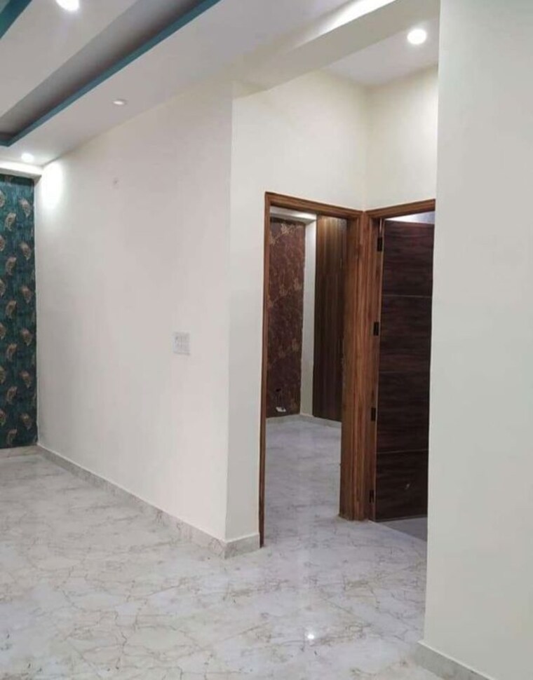 Room, vaishalis-prem-kunj 2 Bedroom 156 Sq.Yd. Builder Floor In Gt Road Ghaziabad 10160544