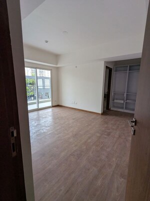 Room in 3.5 BHK Apartment at Sector 85 – for Rent