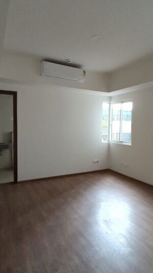 Room in 2 BHK Apartment at Godrej Air Sector 85, Sector 85 – for Rent