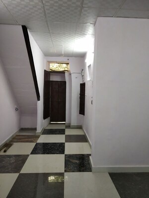 1 RK Independent House – Exterior View View at Bhogal - for Rent