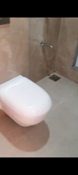 Master Bedroom in 1 BHK Apartment at Kurla East – for Rent