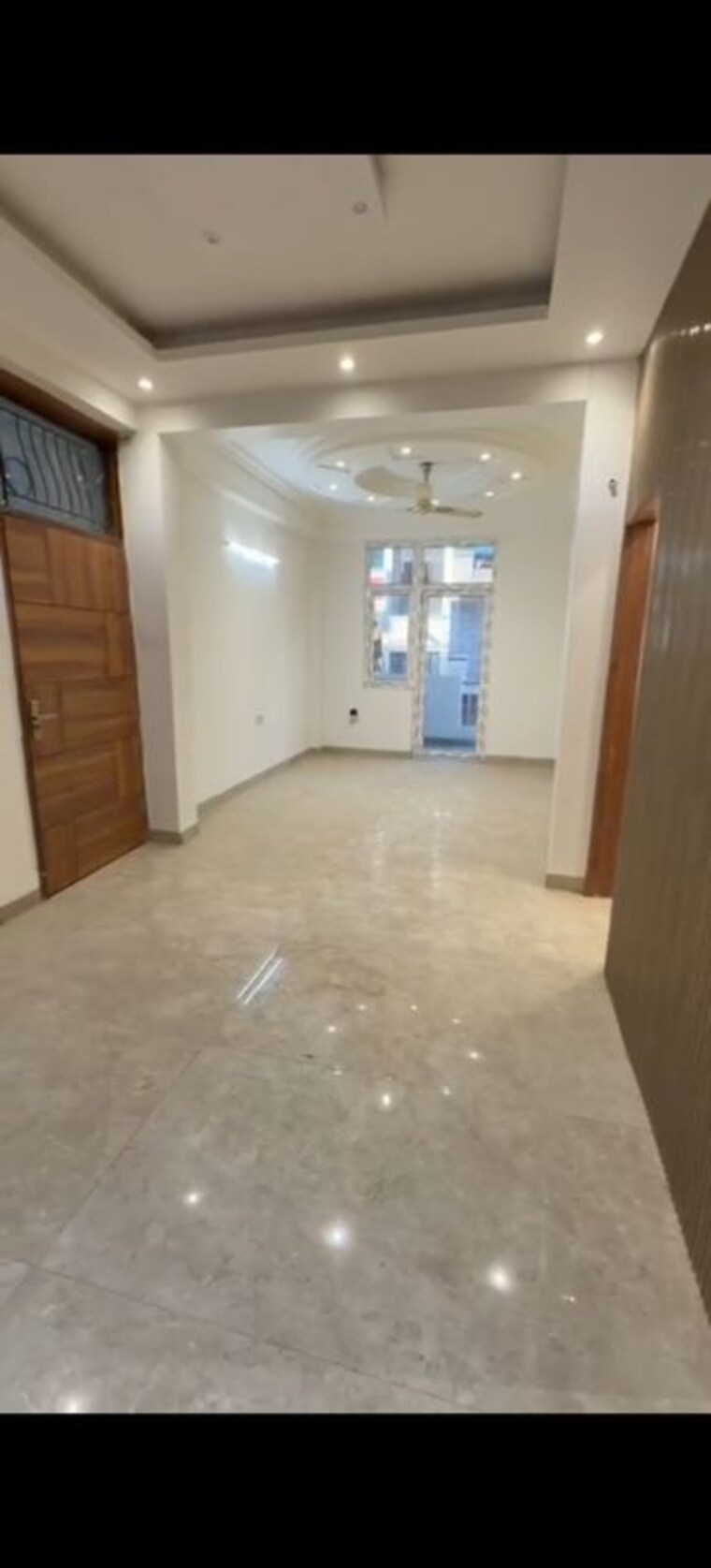 Room, shakti khand iii 4 Bedroom 200 Sq.Mt. Builder Floor In Shakti Khand Iii Ghaziabad 10160926