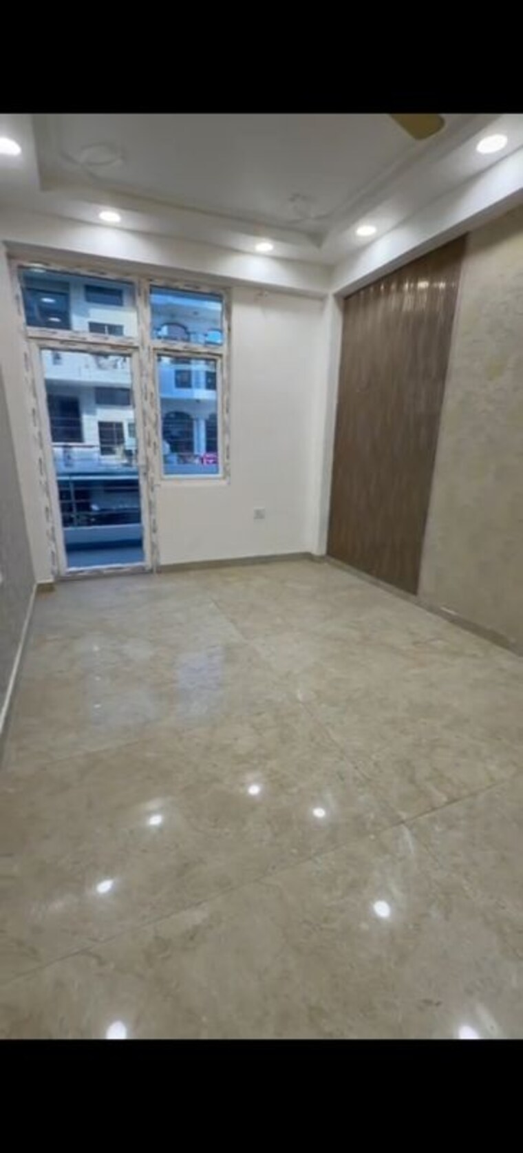 Room, shakti khand iii 4 Bedroom 200 Sq.Mt. Builder Floor In Shakti Khand Iii Ghaziabad 10160926