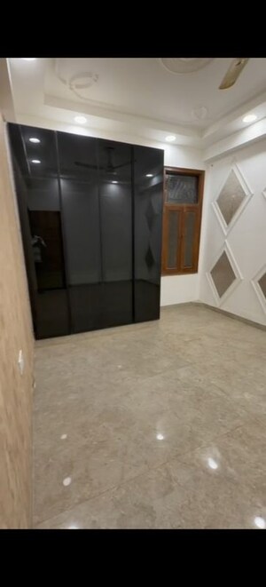 4 BHK Builder Floor For Sale in Shakti Khand Iii