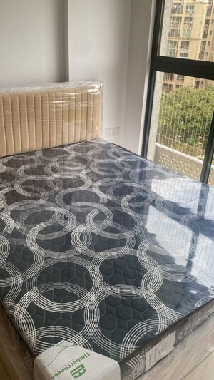 Room in 2 BHK Apartment at Godrej Urban Park, Chandivali – for Rent