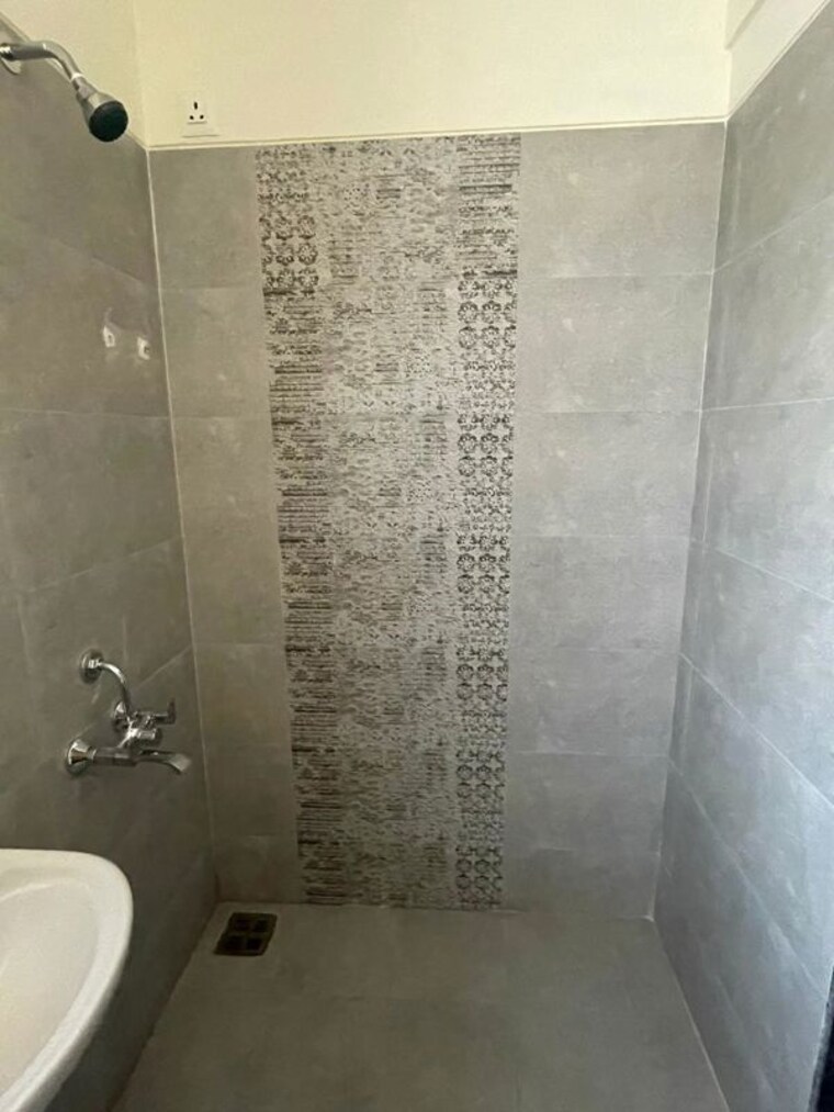 Bathroom, puranik-rumah-bali 1 Bedroom 420 Sq.Ft. Apartment In Ghodbunder Road Thane 10161010