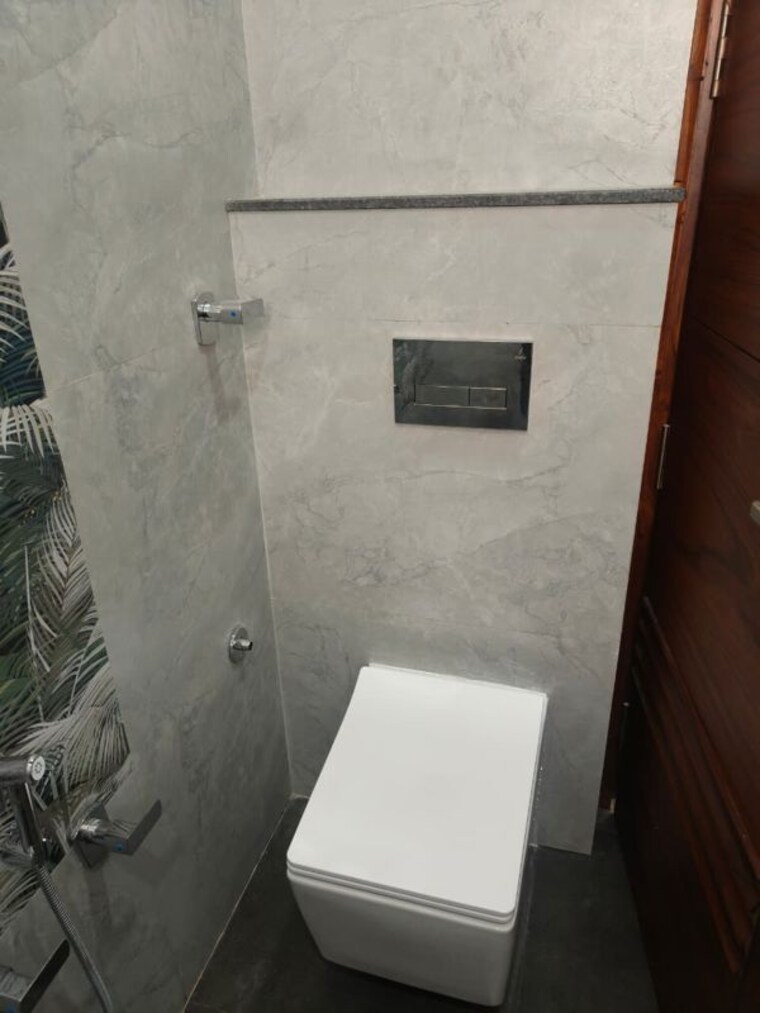 Bathroom, aerocity 5 Bedroom 200 Sq.Yd. Independent House In Aerocity Mohali 10161311