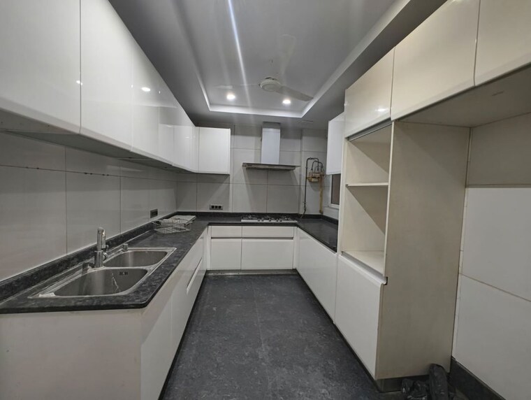 Kitchen, panchsheel enclave 3 Bedroom 265 Sq.Yd. Builder Floor In Panchsheel Enclave Delhi 10161381