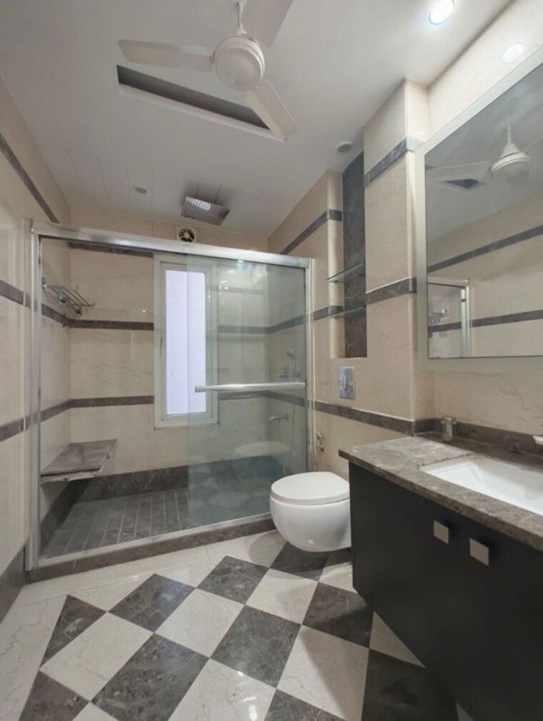 Kitchen, panchsheel enclave 3 Bedroom 265 Sq.Yd. Builder Floor In Panchsheel Enclave Delhi 10161381